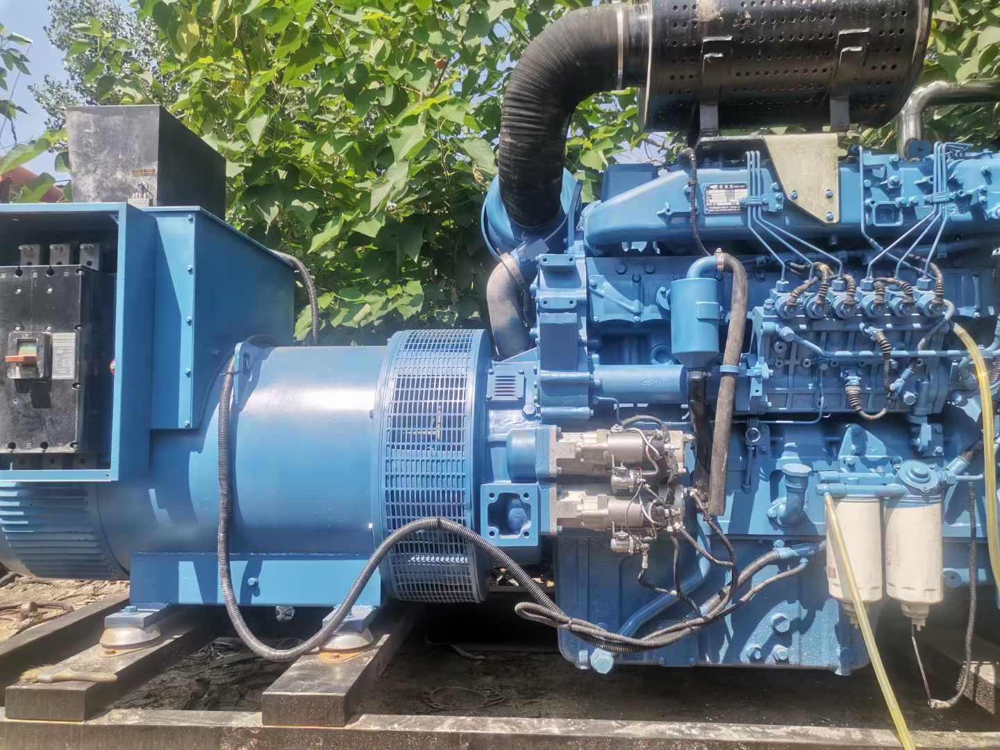 西秀详细说明降低 800kW 柴油发电机输出电流波动的方法