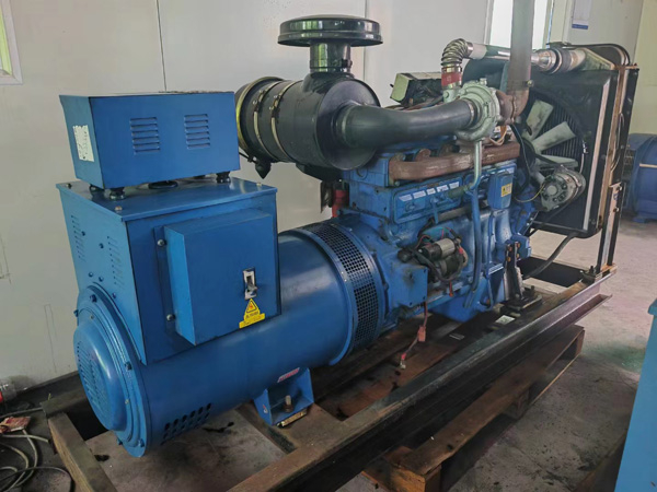 西秀100kW柴油发电机组使用多级机油有哪些优缺点？